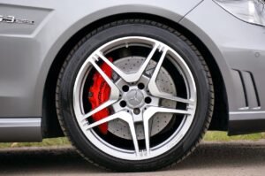 car, wheel, vehicle-1744910.jpg